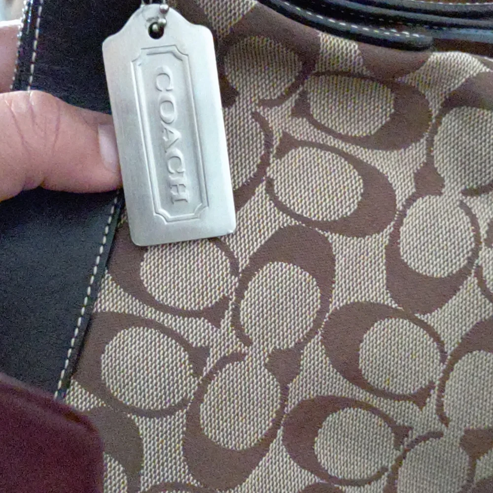 Two purses - Picture 2 of 8